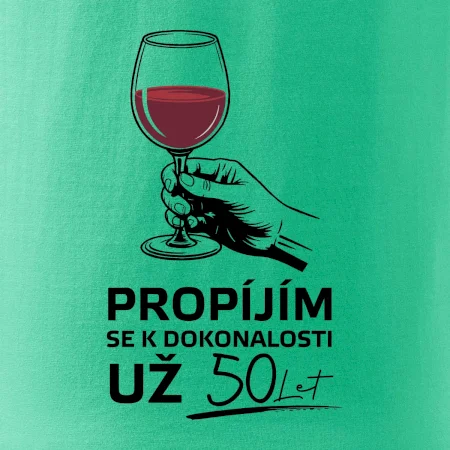 Červené víno - propíjím se už 50 let