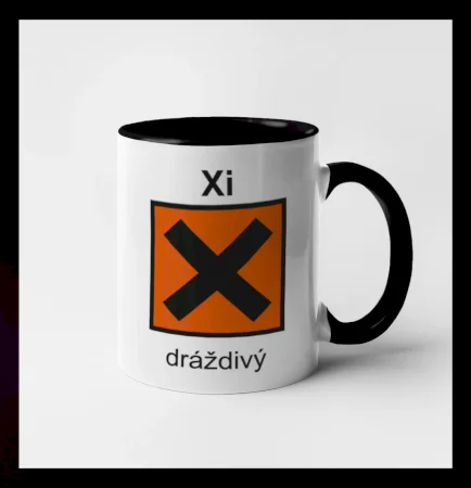 Xi Dráždivý - Výstražná tabulka na tričku