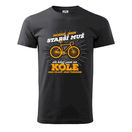Starší muž - cyklista silniční kolo