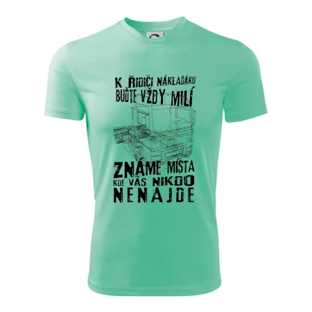 K řidiči náklaďáku buďte vždy milý