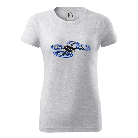 Dron letící