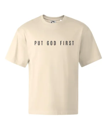Put God first slabý nápis