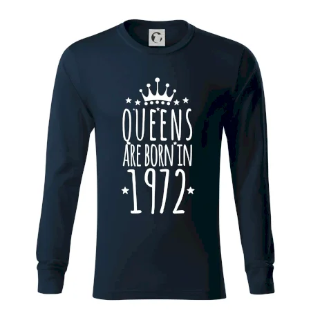 Queens are born in 1972