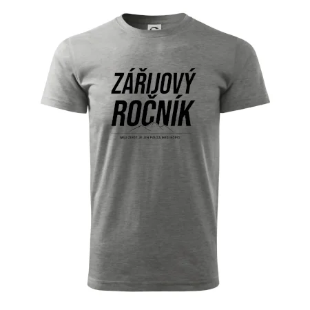 Zářijový ročník. Můj život je jen pauza mezi kopci.