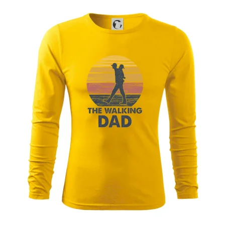 The walking dad - tata s dítětem na zádech