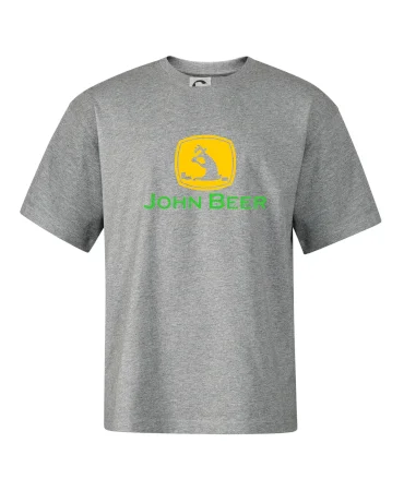 John Beer jelen s pivem