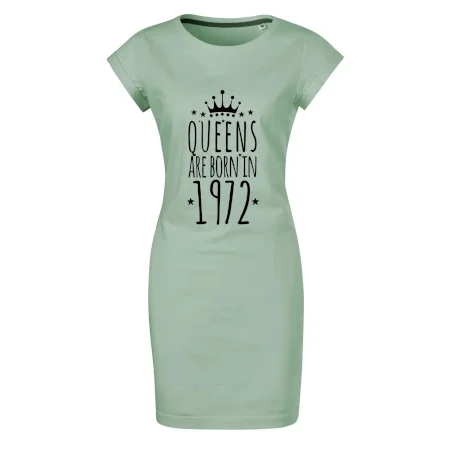 Queens are born in 1972