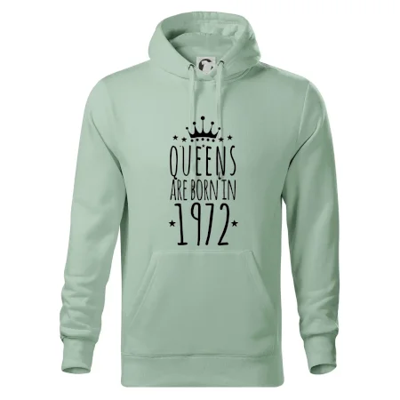 Queens are born in 1972