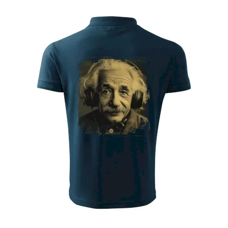 Albert se sluchátky
