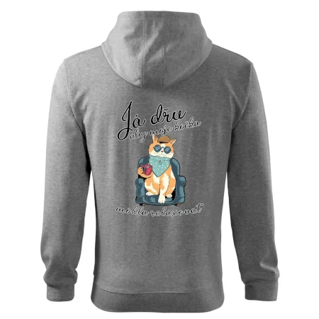 Já dřu, aby moje kočka mohla relaxovat