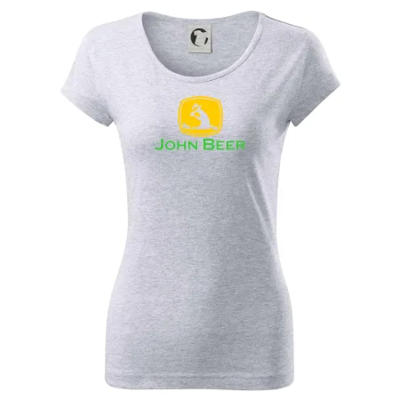 John Beer jelen s pivem