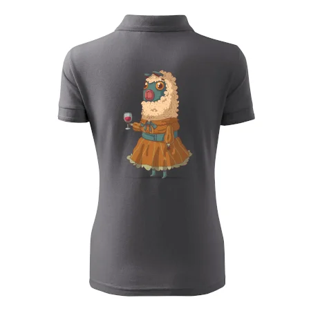 Alpaka s vínem žena