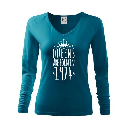 Queens are born in 1974