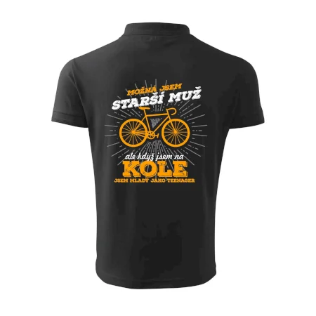 Starší muž - cyklista silniční kolo