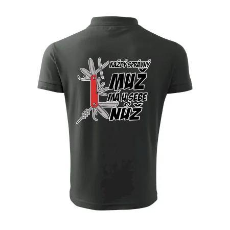 Každý správný muž, má u sebe nůž