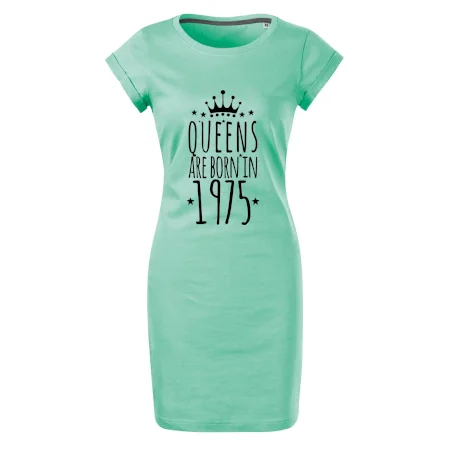 Queens are born in 1975