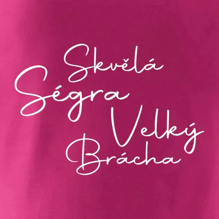 Velký brácha - nápis na zádech