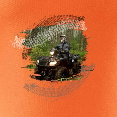 ATV čtyřkolka v lese