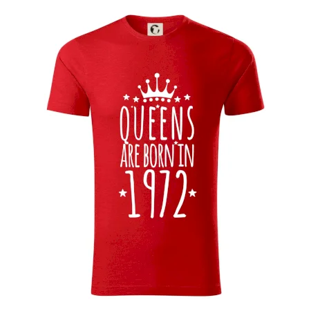 Queens are born in 1972