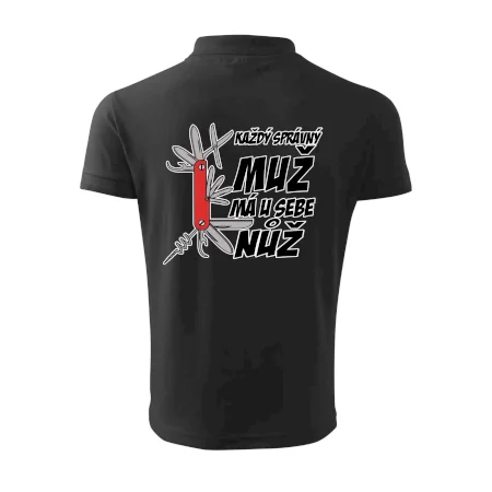 Každý správný muž, má u sebe nůž