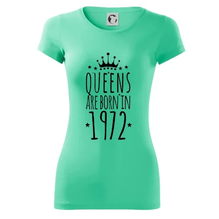 Queens are born in 1972