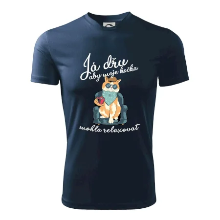 Já dřu, aby moje kočka mohla relaxovat
