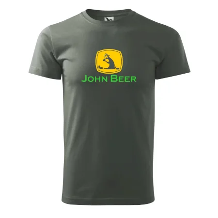 John Beer jelen s pivem