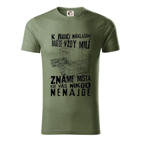 K řidiči náklaďáku buďte vždy milý