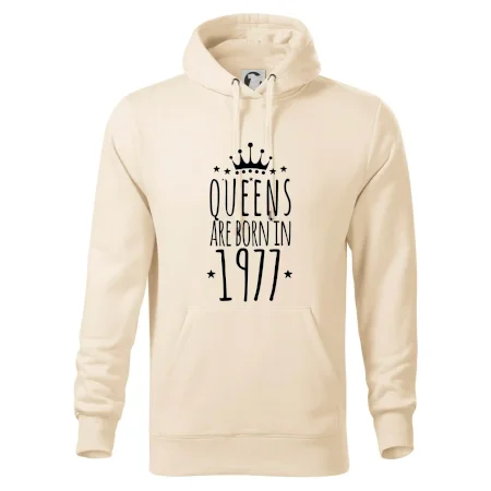 Queens are born in 1977