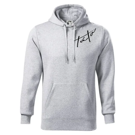 Kočičí táta se jmény na rukávu