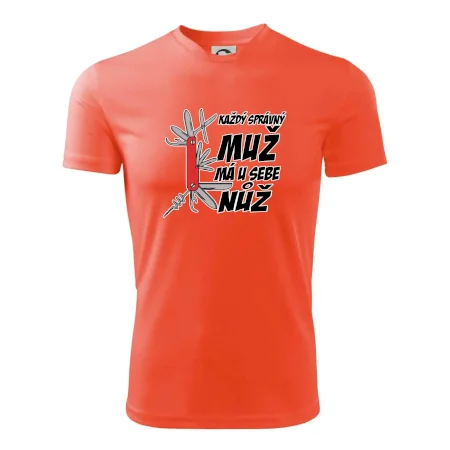 Každý správný muž, má u sebe nůž