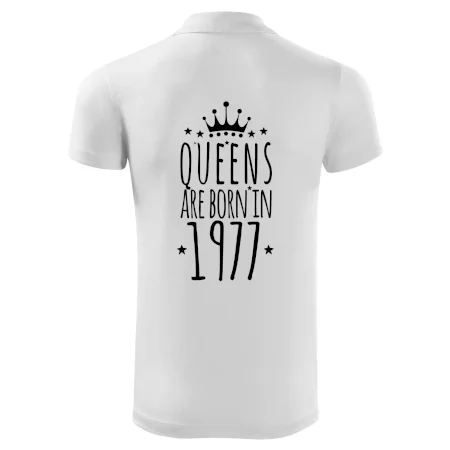 Queens are born in 1977
