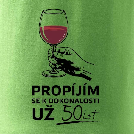 Červené víno - propíjím se už 50 let