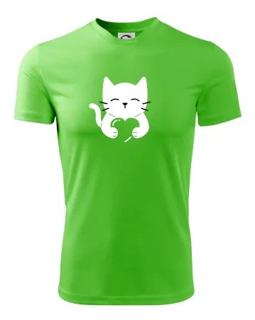 Kočka drží srdce