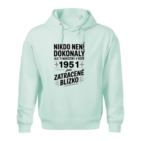 Nikdo není dokonalý ale ti narození v roce 1951 jsou zatraceně blízko