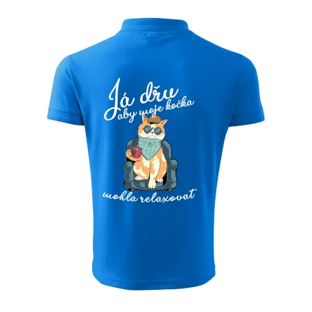 Já dřu, aby moje kočka mohla relaxovat