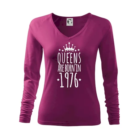 Queens are born in 1976