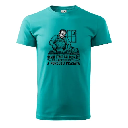 Řezník vzhůru od tří a porcuju prasata