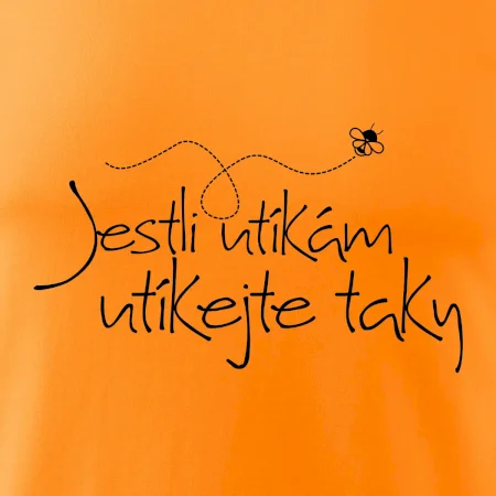 Jestli utíkám, tak utíkejte taky - včelař