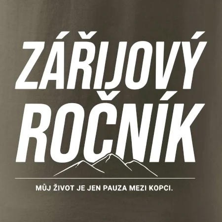 Zářijový ročník. Můj život je jen pauza mezi kopci.