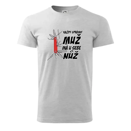 Každý správný muž, má u sebe nůž
