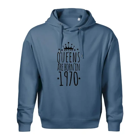 Queens are born in 1970