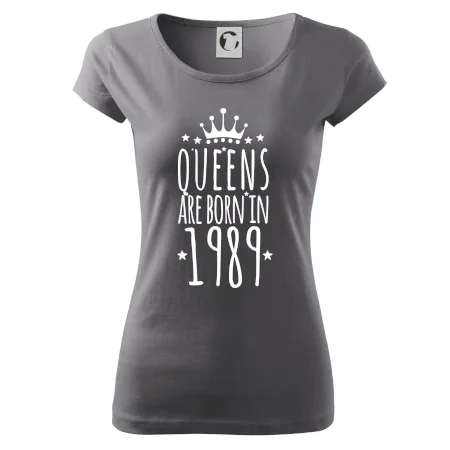 Queens are born in 1989