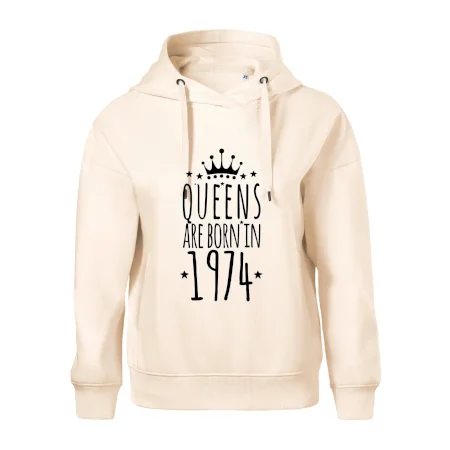 Queens are born in 1974