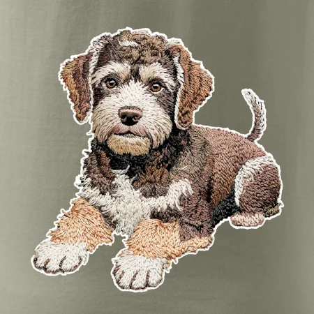 Lagotto romagnolo ležicí vyšívaný na prsu