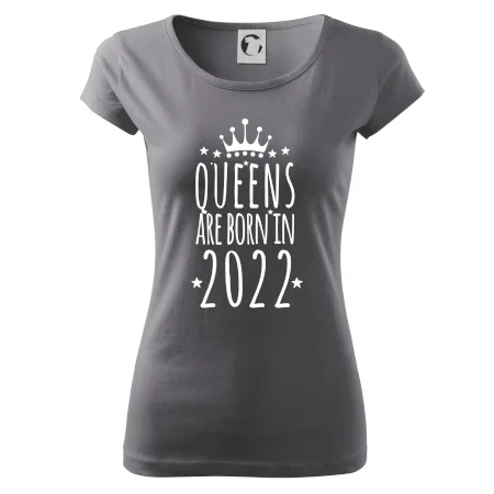 Queens are born in 2022
