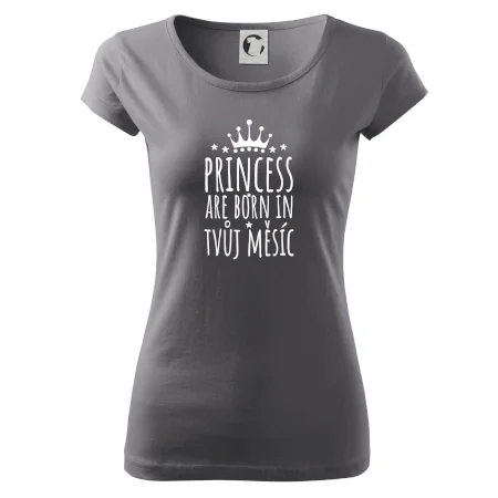 Princesses are born in (vlastní nápis měsíc narození)