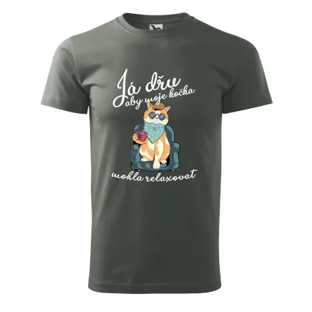 Já dřu, aby moje kočka mohla relaxovat