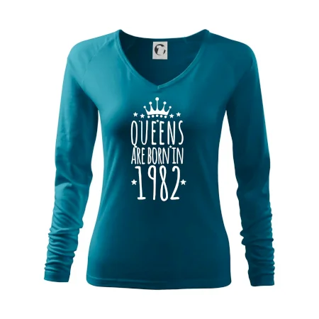 Queens are born in 1982
