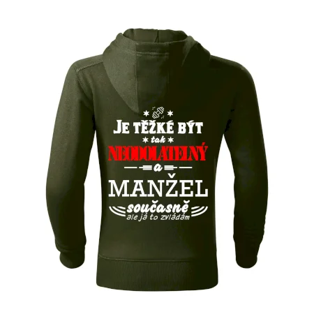 Je těžké být tak neodolatelný - manžel